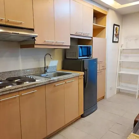 Family Staycation With Pool Manila Exterior photo